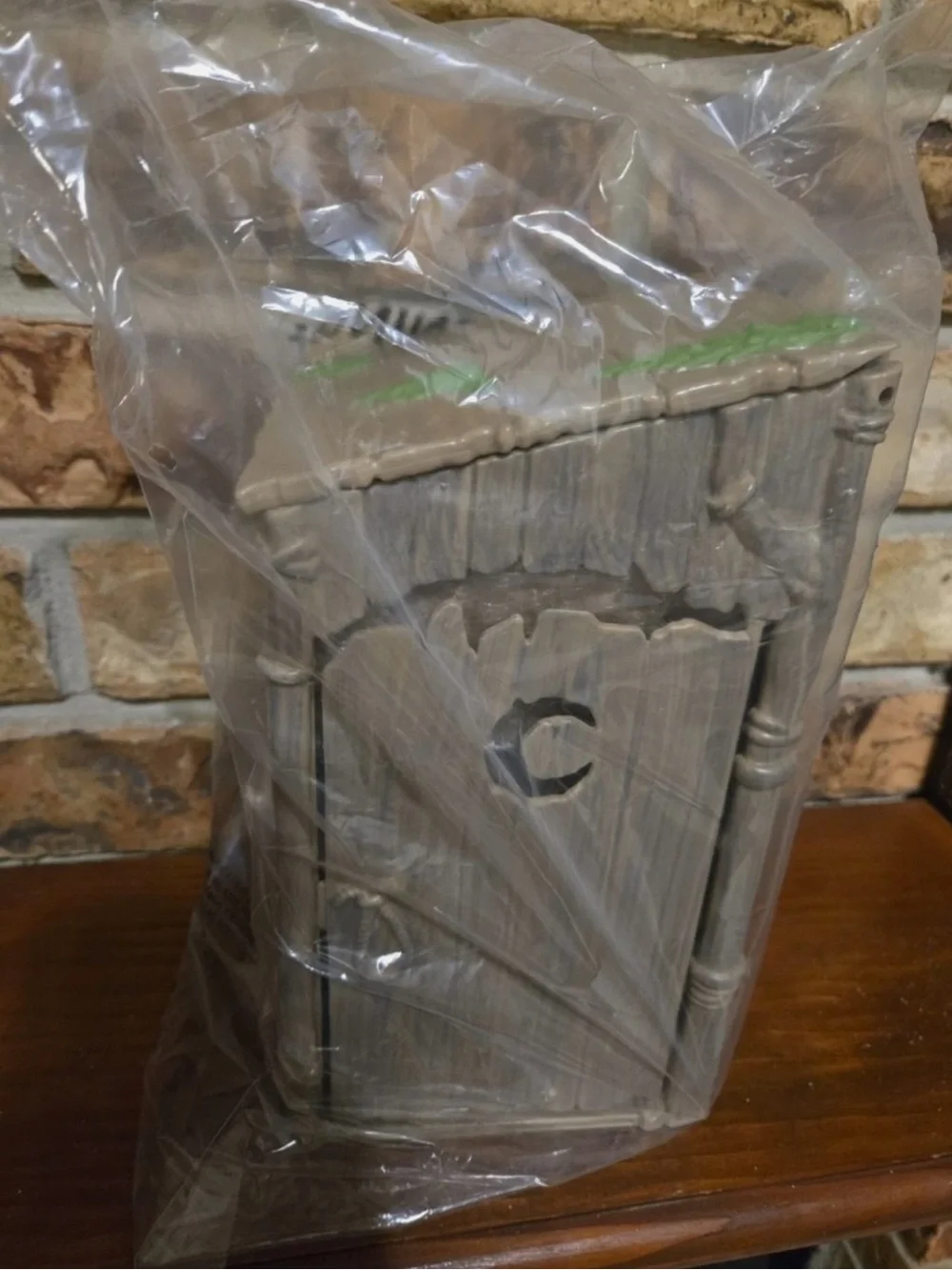 Shrek 25th Anniversary Outhouse Popcorn Bucket. limited-edition exclusive! NWT